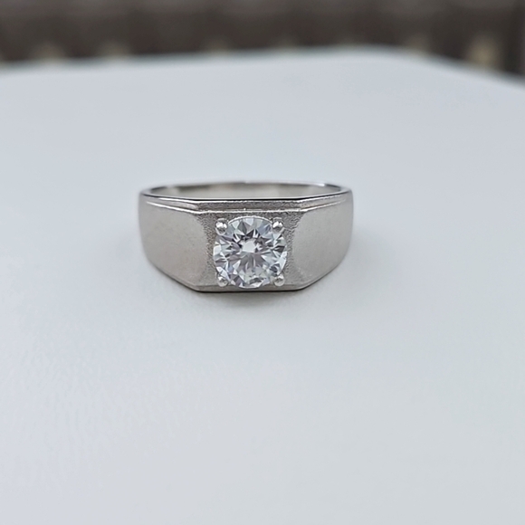 1ct Moissanite Matte Finish Men's Ring